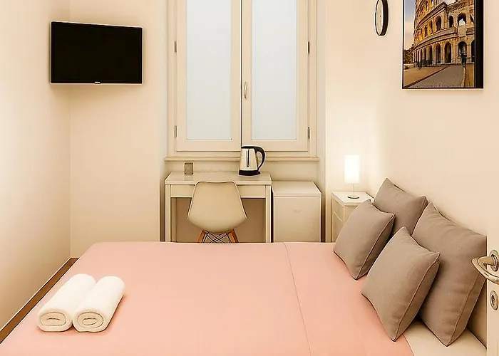 Colosseo Couette-café Rome